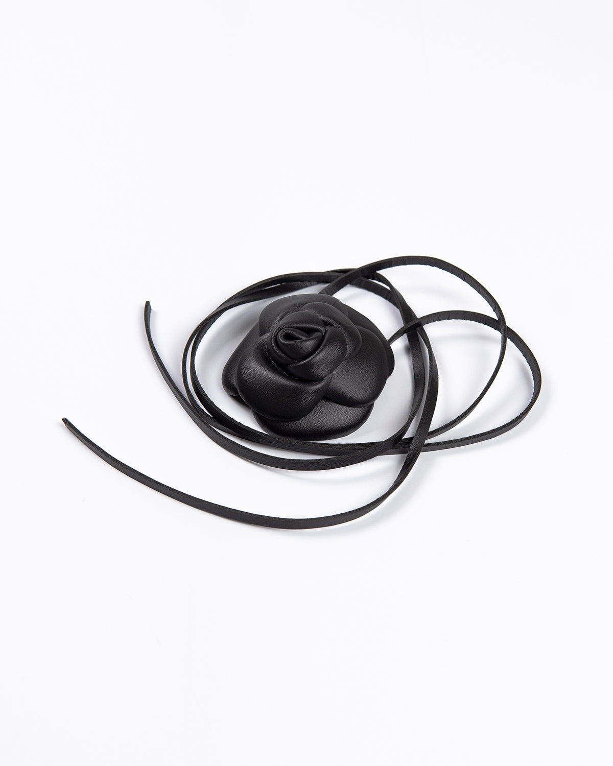 Flor Confidence Couro Preto WOOW