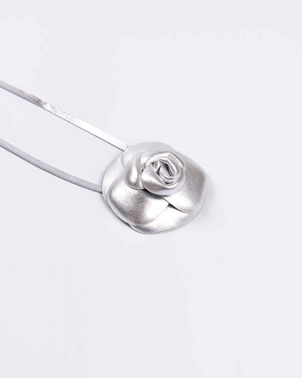 Flor Confidence Couro Silver WOOW