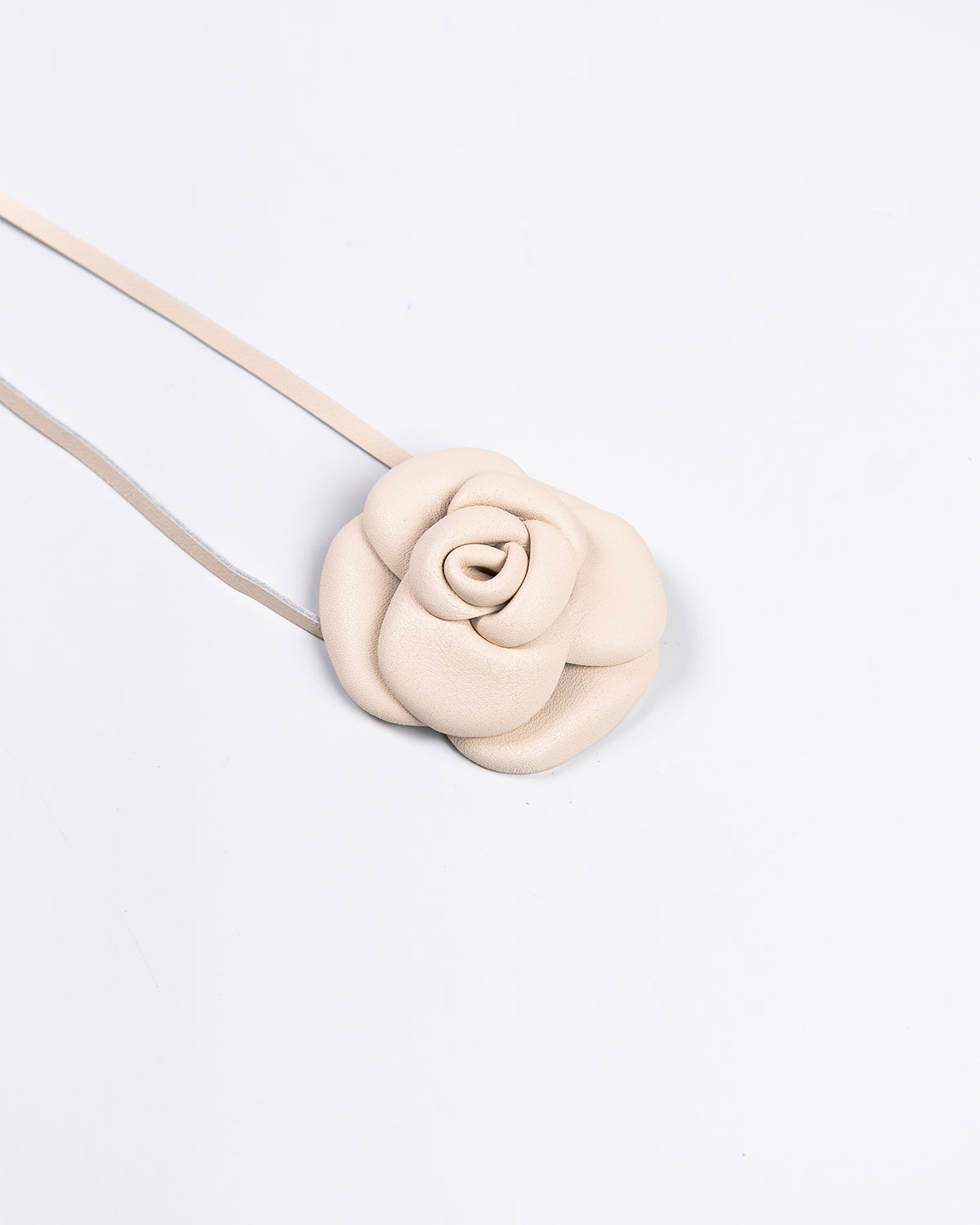 Flor Confidence Couro Off White WOOW