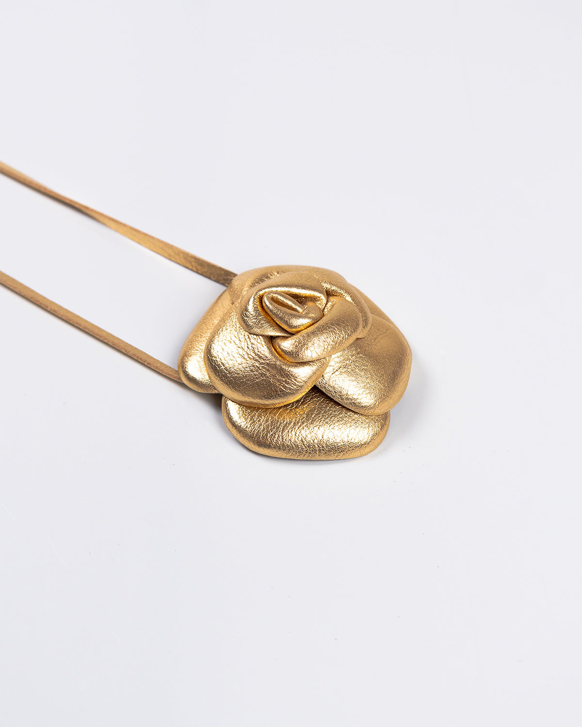 Flor Confidence Couro Gold WOOW