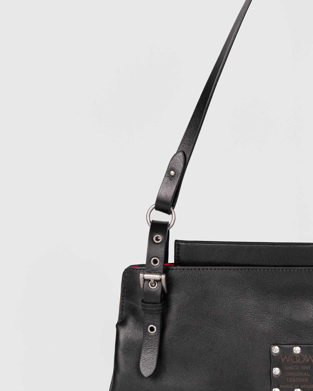 Bolsa Média Selene em Couro Preto WOOW