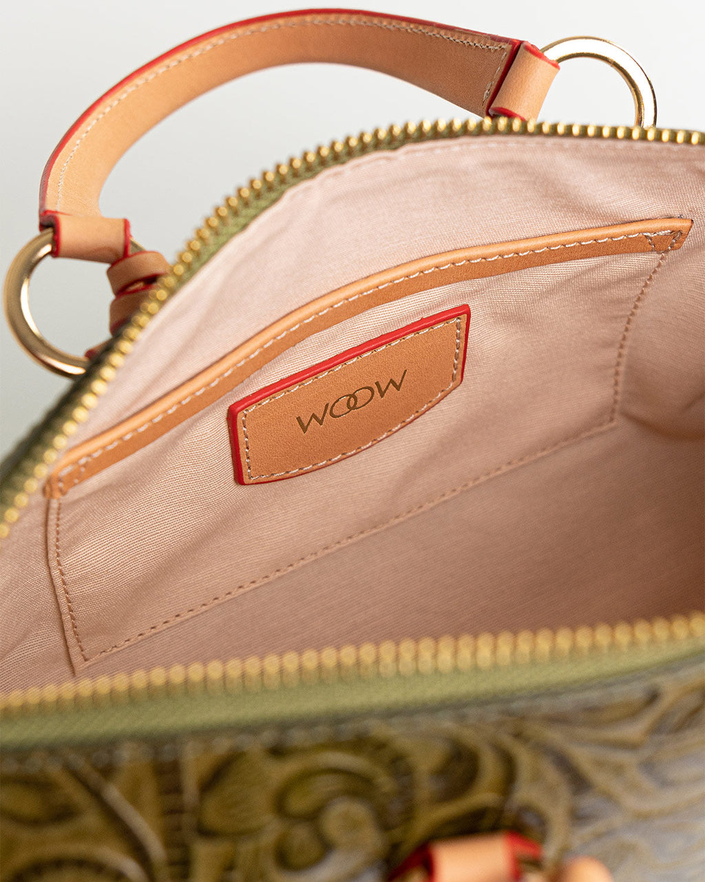 Bolsa Média Flora Couro Textura Floral Verde Oliva WOOW