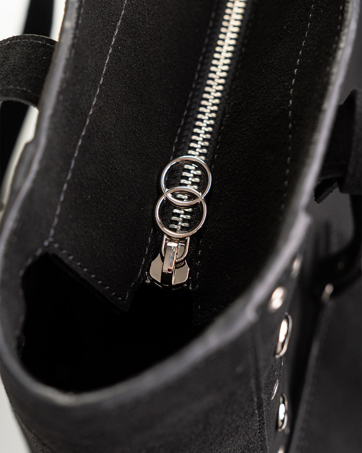 Bolsa Tote Vertical Giulia Couro Camurça Preto WOOW