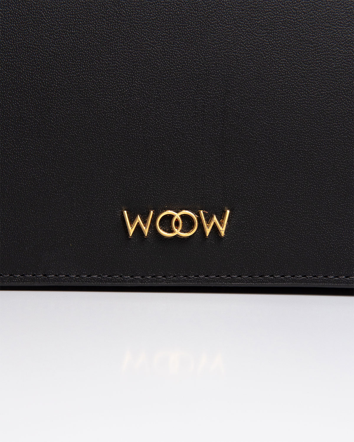 Bolsa Pequena Aura Couro Preto WOOW
