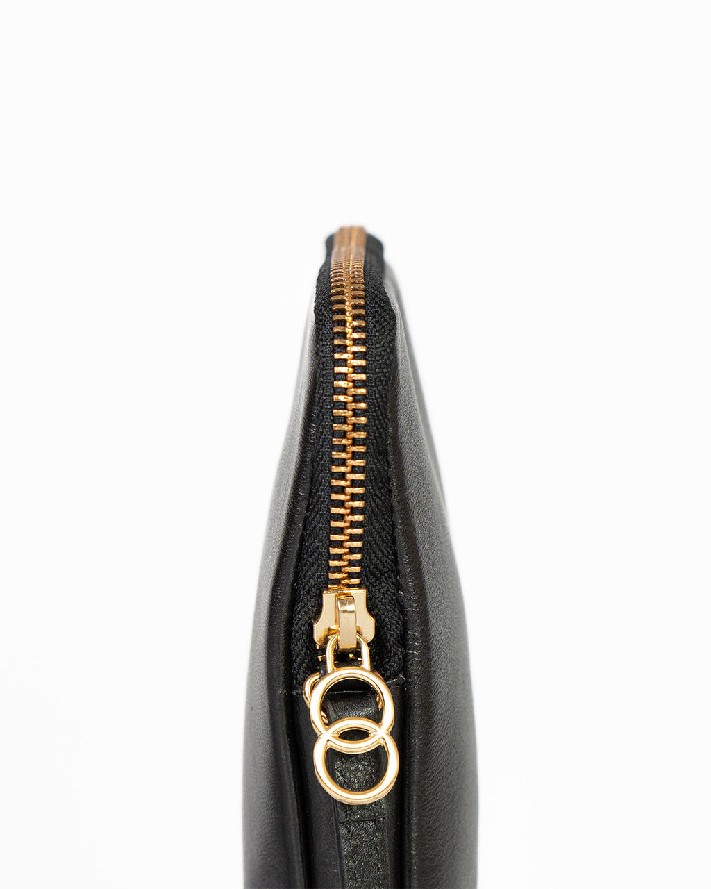 Porta Celular Clara em Couro Preto WOOW