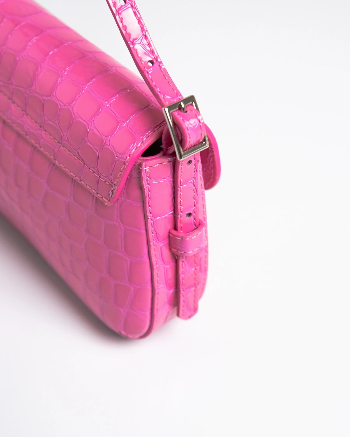 Bolsa Média Giovana Couro Rosa Pink WOOW