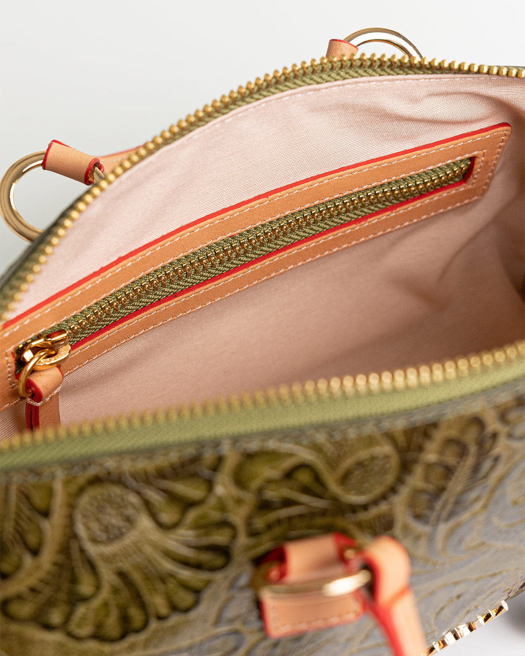Bolsa Média Flora Couro Textura Floral Verde Oliva WOOW