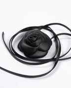 Flor Confidence Couro Preto WOOW
