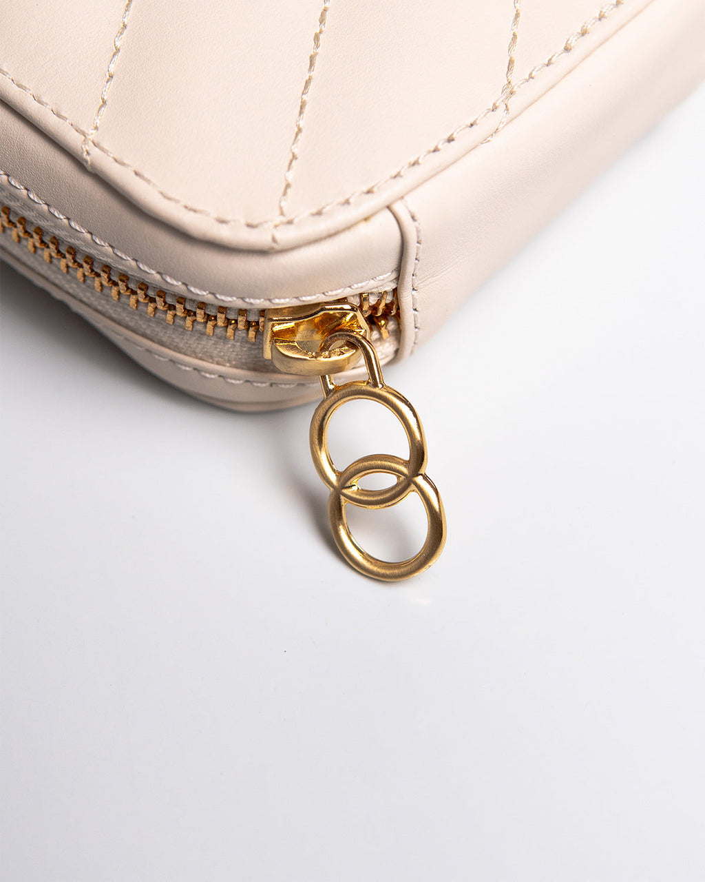 Porta Celular Stella Couro Off White WOOW