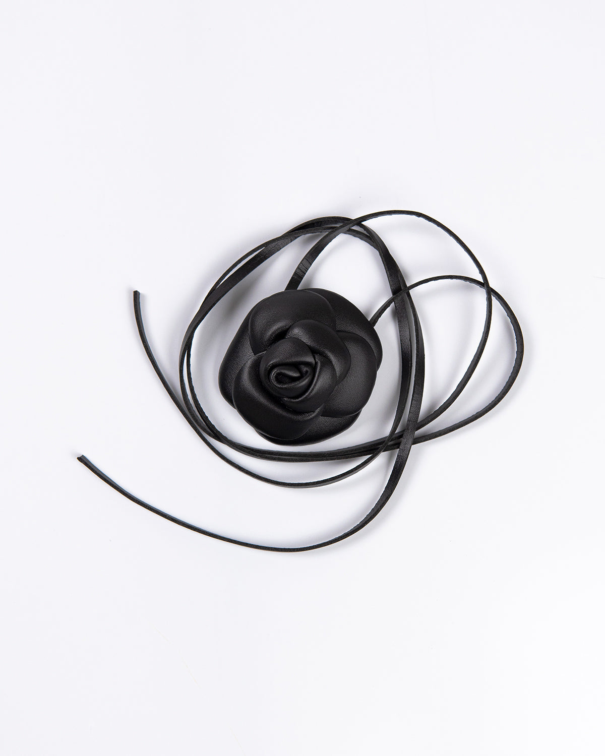 Flor Confidence Couro Preto WOOW