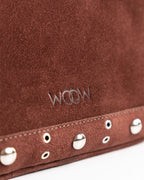Bolsa Tiracolo Média Dara Ilhós Camurça Marrom WOOW