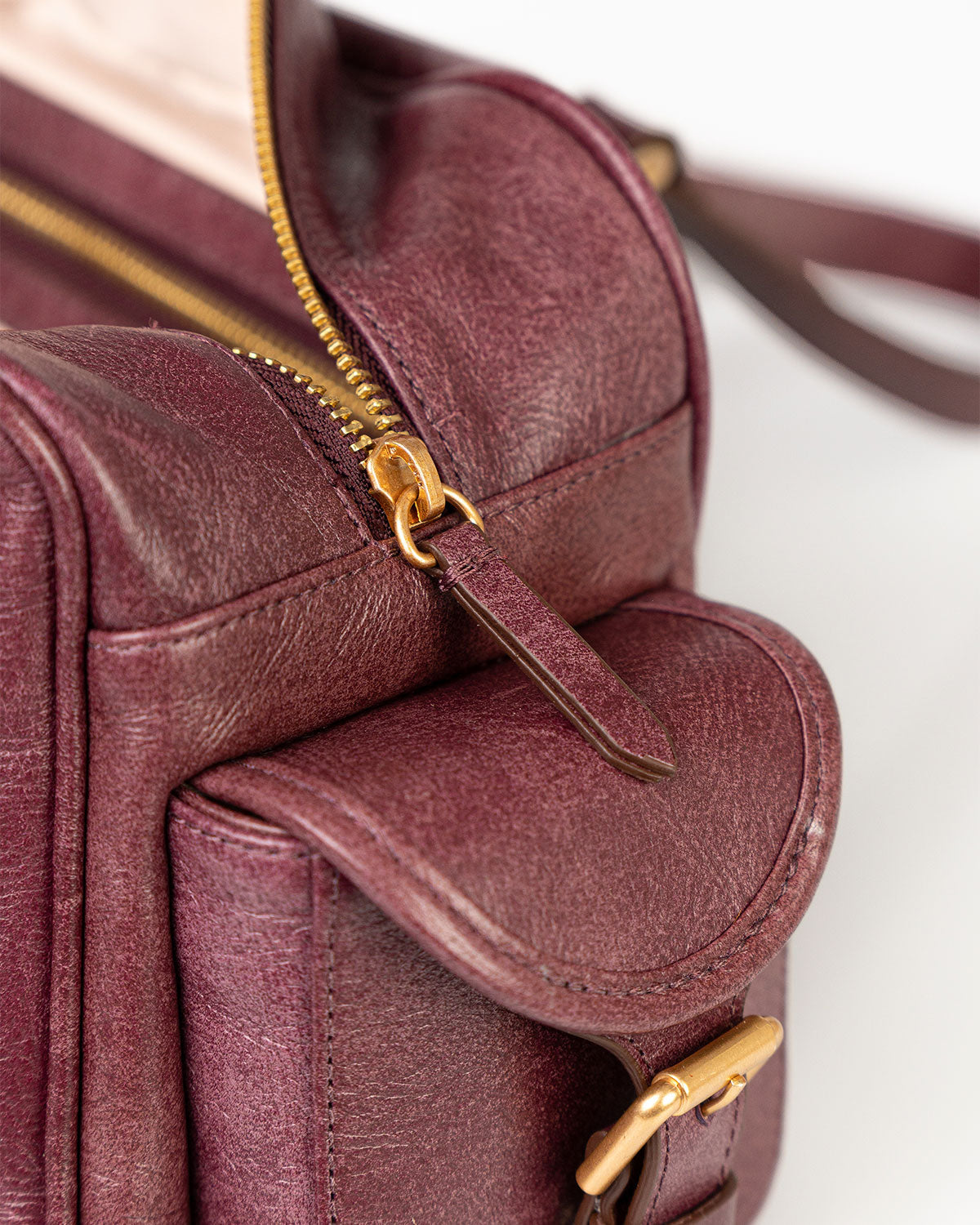 Bolsa Atena em Couro Grape WOOW